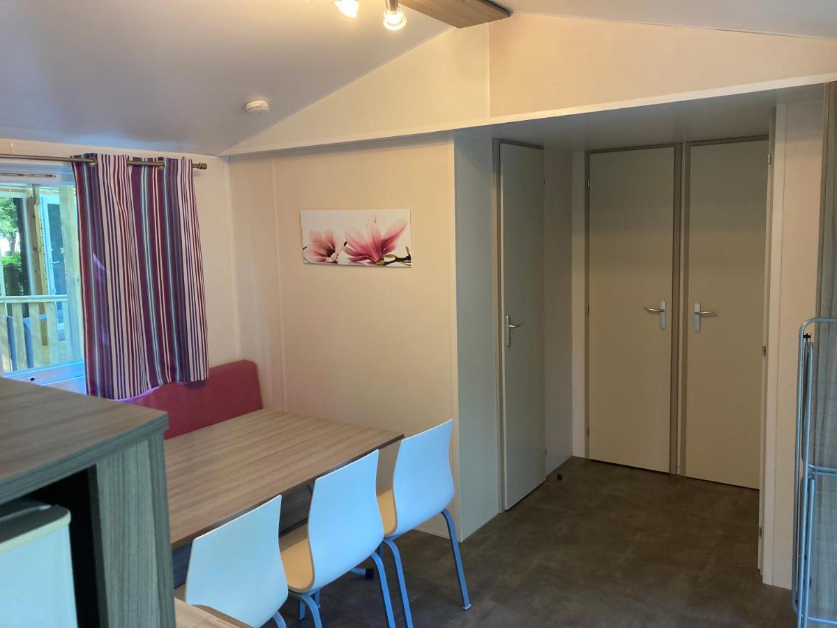 埃姆布能 Camping Les Grillons酒店 外观 照片